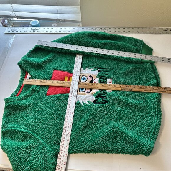 Briefly Stated Nutcracker Crushed It Green Fleece Pullover Sweater Large - Picture 4 of 5